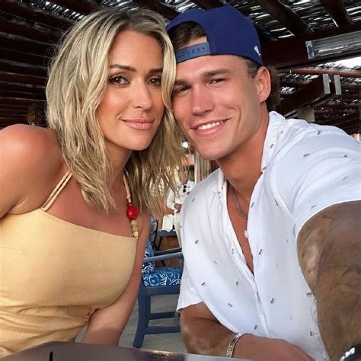 Rena Lovelis Bio, Career, Boyfriend, Tattoos, History