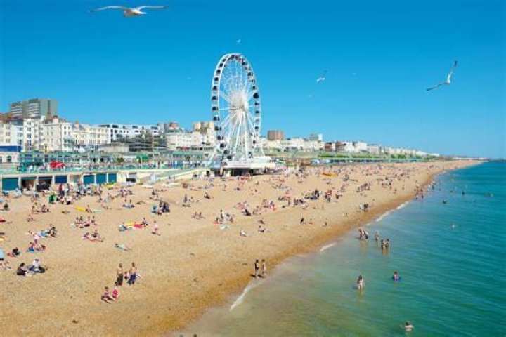Ridiculously beautiful Norfolk beach 3 hours from London that looks like it should be in South Africa
