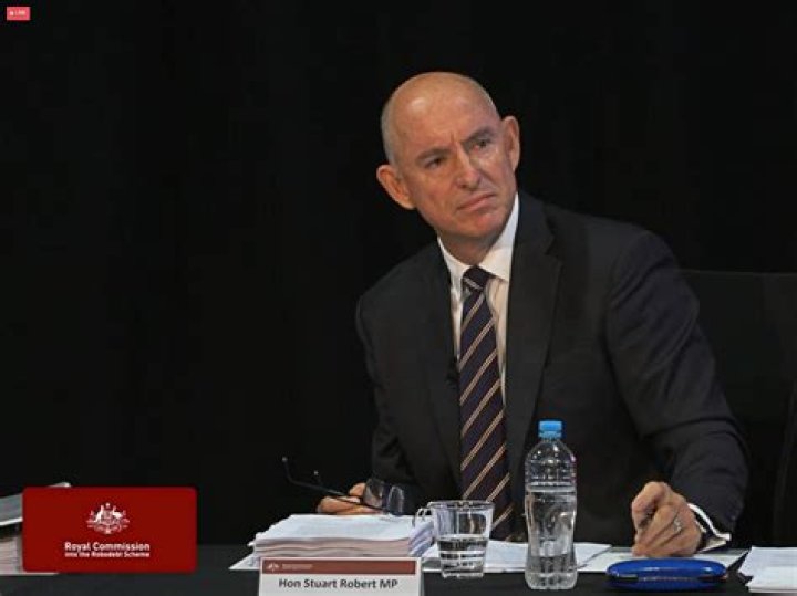 Robodebt royal commission: Centrelink worker bombshell