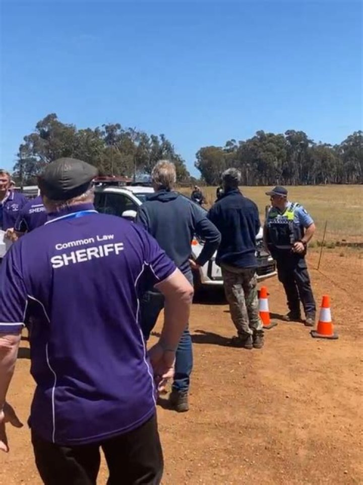 Rod Culleton: Farmer’s standoff with cops, common law sheriffs
