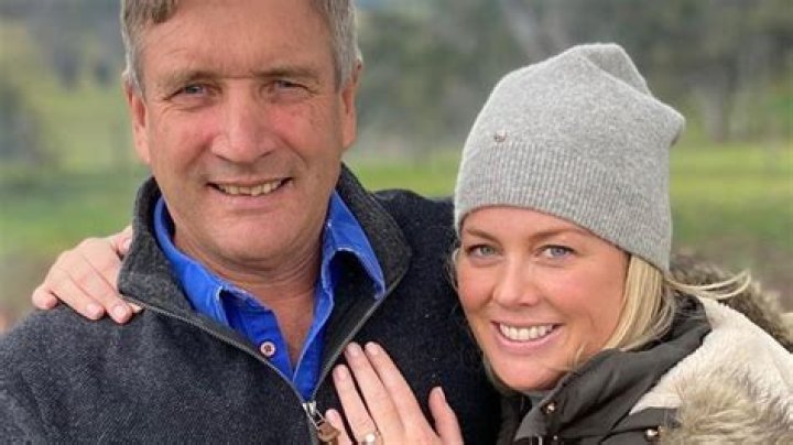 Sam Armytage reveals engagement: Who is fiance Richard Lavender?