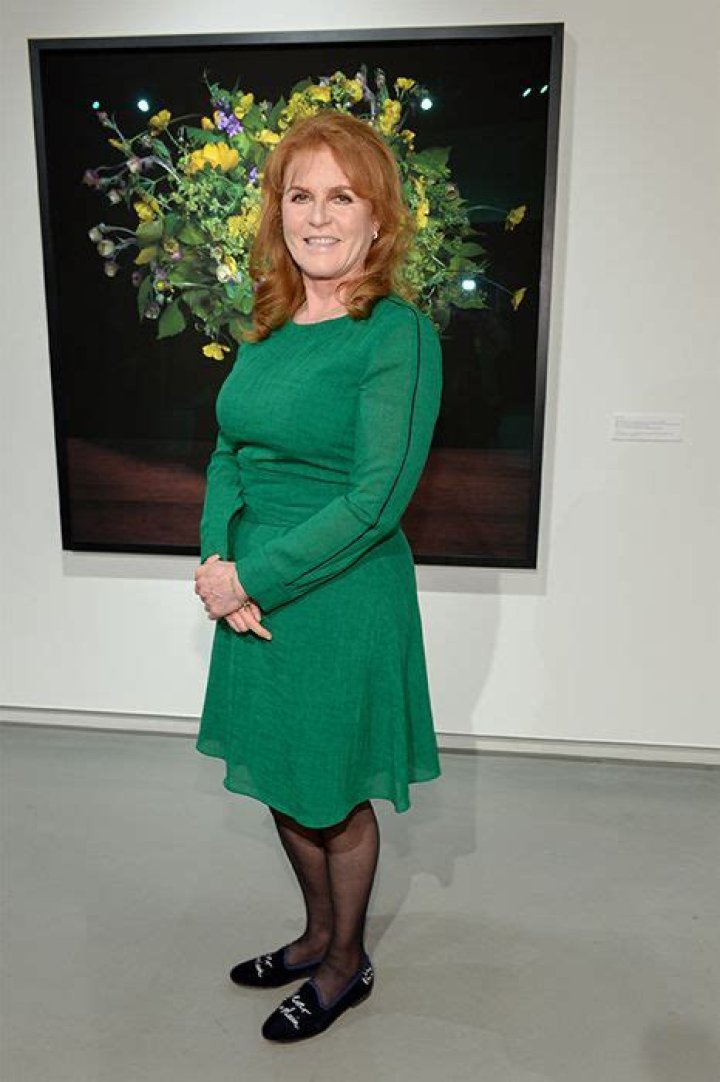 Sarah, Duchess of York glows in a gorgeous green dress & wait till you see her shoes