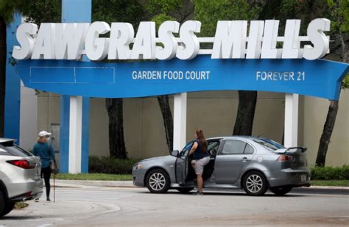 Sawgrass Mills Shooting | In loving Memories News