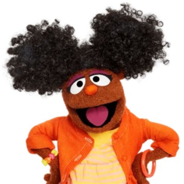 Sesame Street's New Muppet Faces 'Mean-Girl' Syndrome
