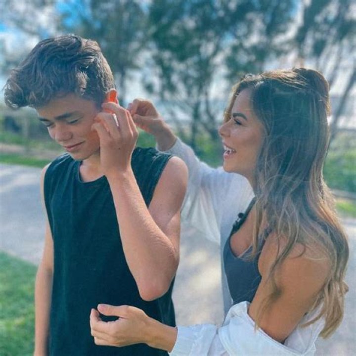 Sophie Guidolin’s response to haters is a fit bikini Instagram post