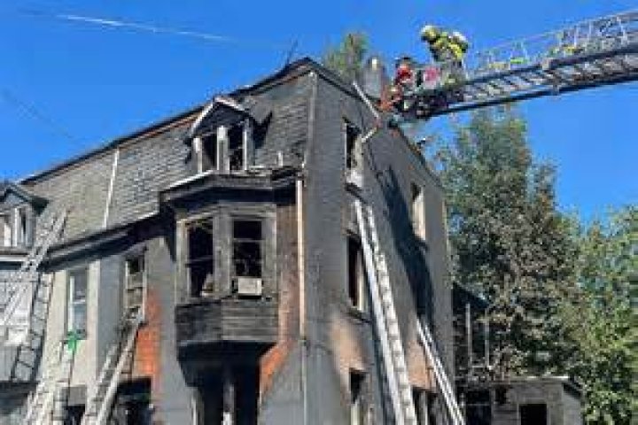 Suspicious fire breaks out at Auckland central shop