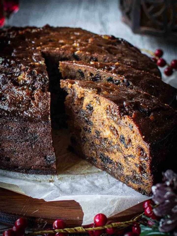 The world's easiest Christmas cake