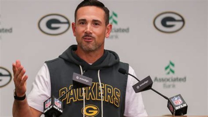 UH taps former star QB Chang as head coach | News, Sports, Jobs