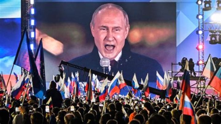 Vladimir Putin will run for president again in 2024