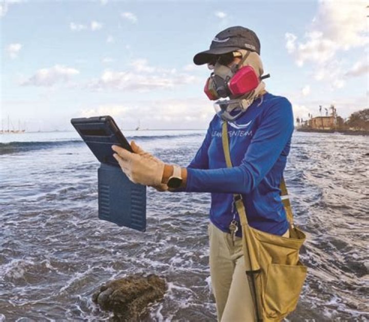 Waters off Lahaina tested for pollutants after fire | News, Sports, Jobs