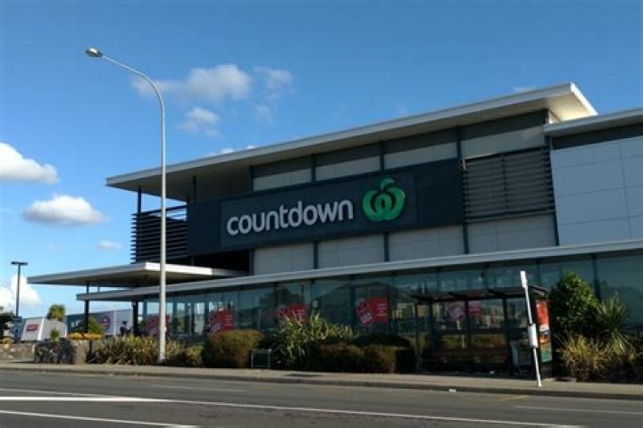 West Auckland Countdown store to remain closed 'five weeks or so' after alleged arson