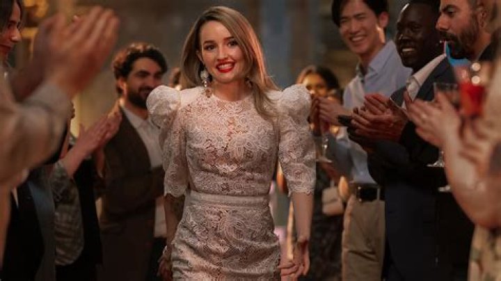 What Happened To Alison Victoria? Check Alison Victoria Net Worth, Husband, Height, and More