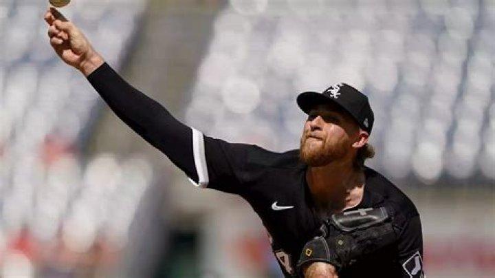 White Sox place right-hander Michael Kopech on IL after cyst removed from right knee