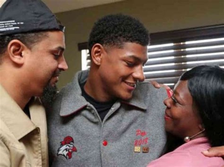 Who are Isiah Pacheco s Parents? Isiah Pacheco Biography, Parents Name and More