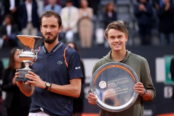 Wimbledon champion Rybakina wins Italian Open; Rune-Medvedev in men's final
